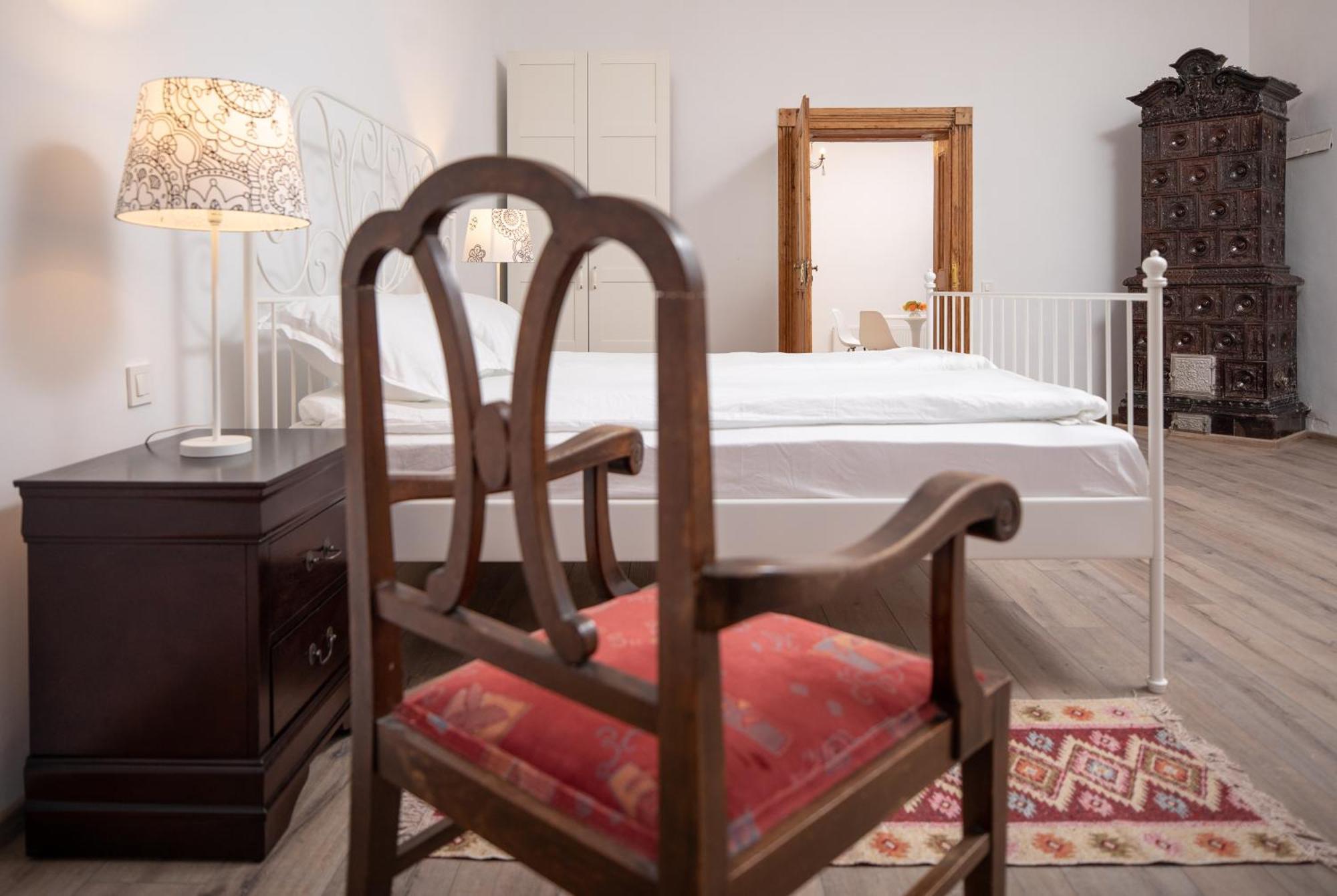 Hirscher Apartments Braşov Quarto foto